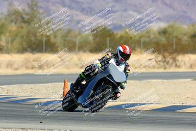 media/Jan-09-2022-SoCal Trackdays (Sun) [[2b1fec8404]]/Turn 6 (1035am)/